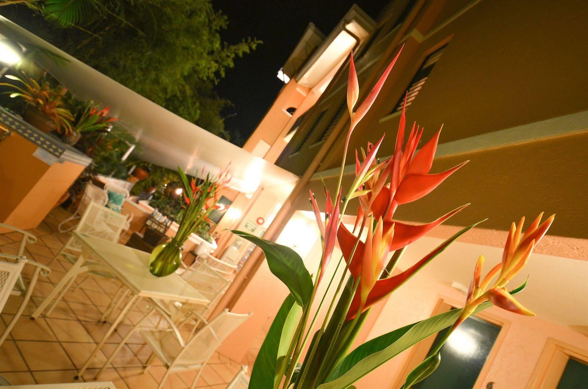 Martinique On Macrossan Aparthotel Πορτ Ντάγκλας Εξωτερικό φωτογραφία